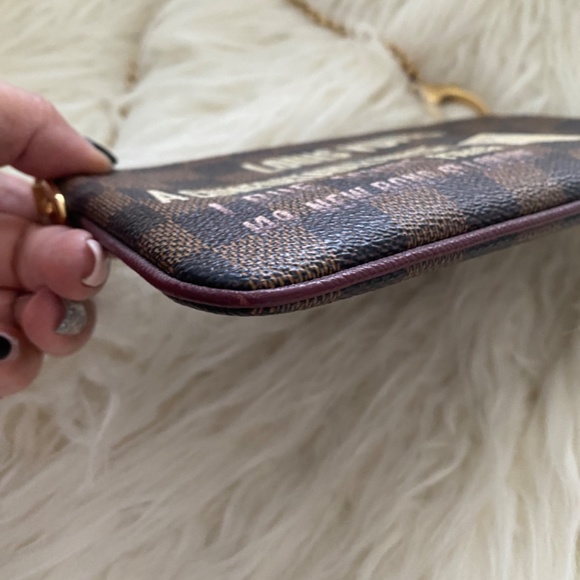 Louis Vuitton Damier Pouchette - Picture 3 of 9